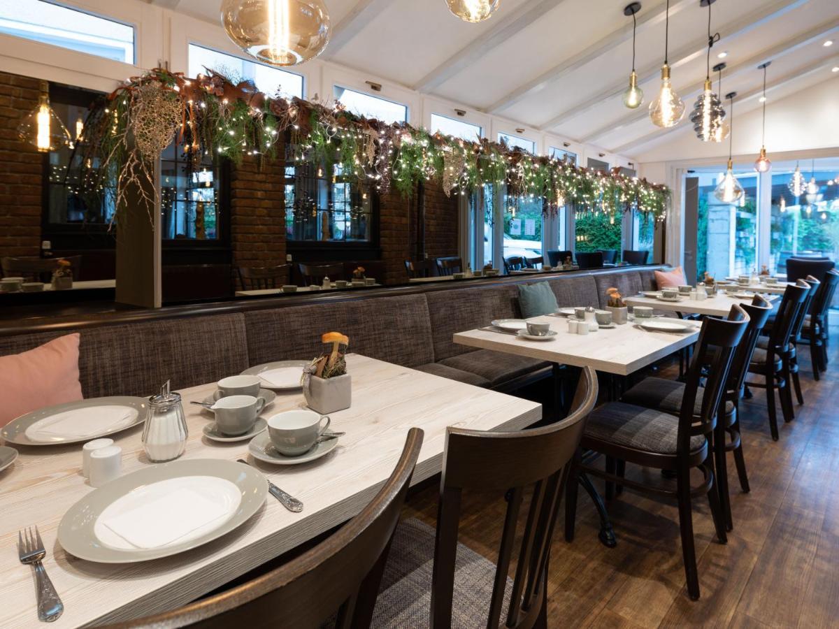 Hotel Restaurant im Park Haan Bagian luar foto